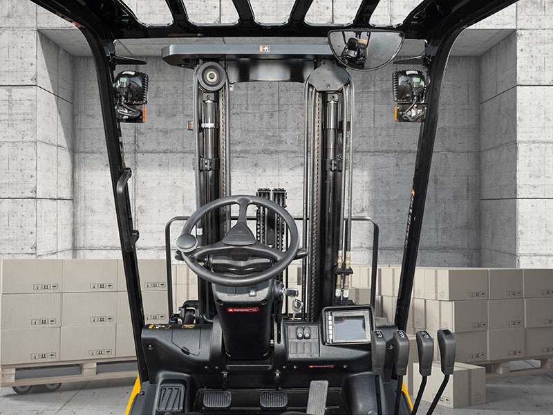 Hyundai High Performance Forklifts – The Driver’s Choice